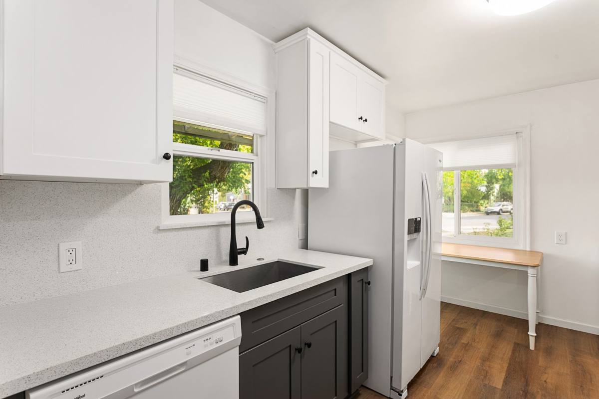 House for rent at 5026 V St, Sacramento, CA 95817