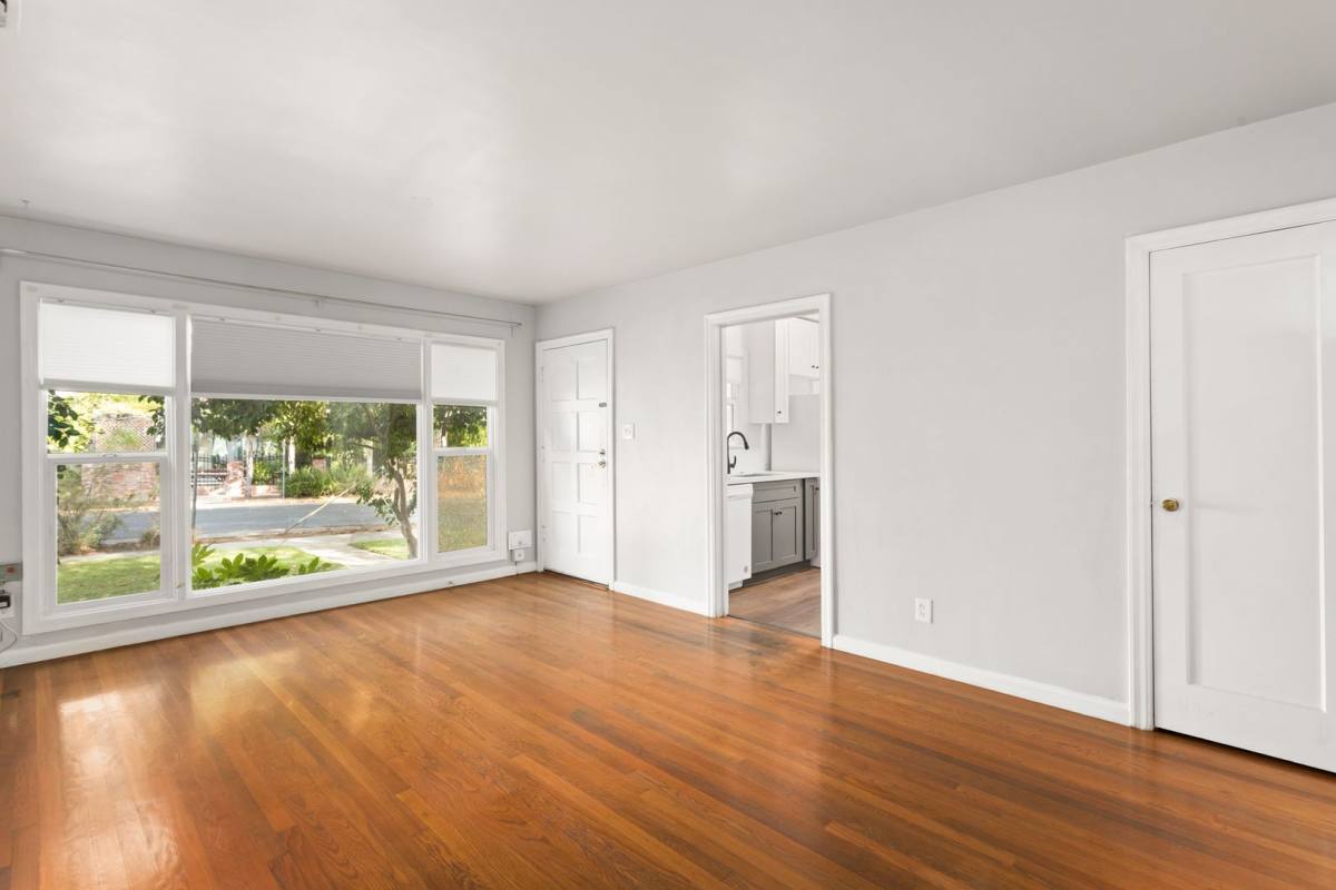 House for rent at 5026 V St, Sacramento, CA 95817
