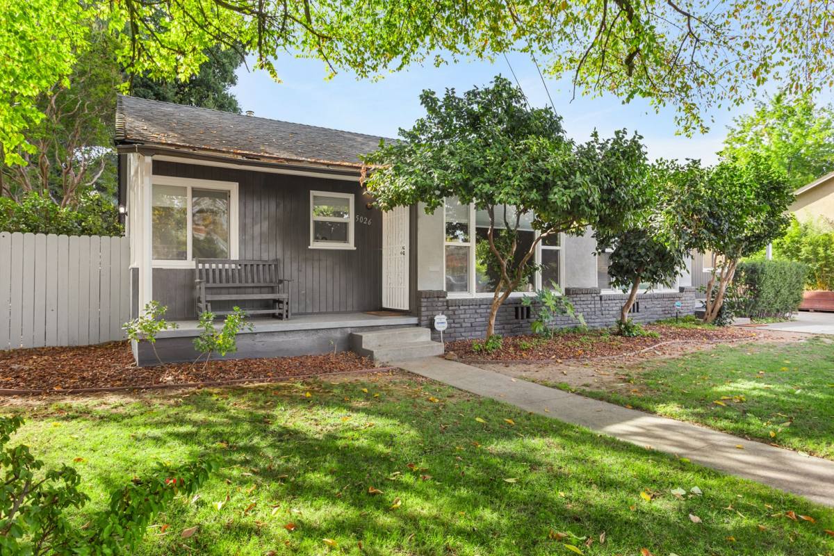 House for rent at 5026 V St, Sacramento, CA 95817