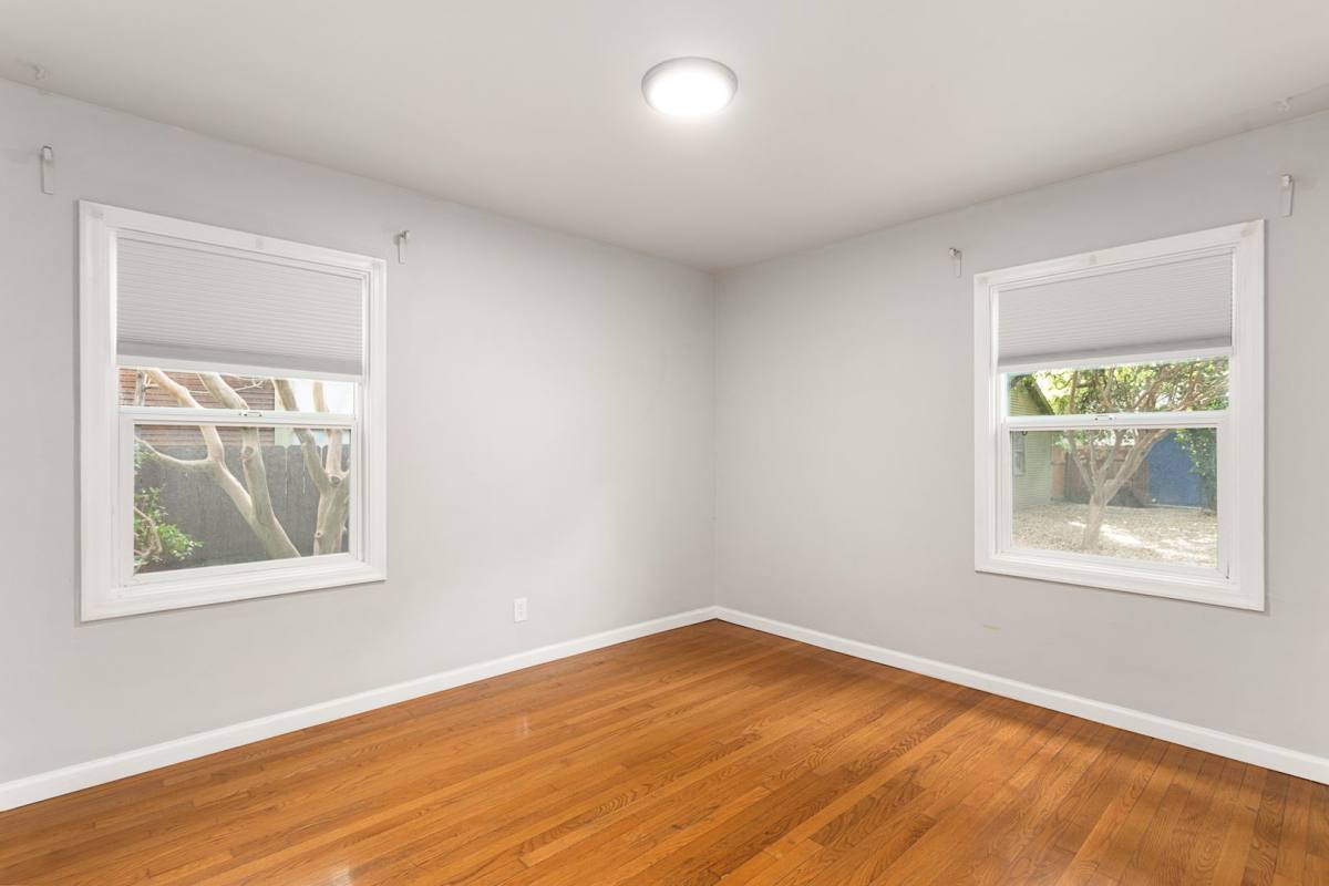 House for rent at 5026 V St, Sacramento, CA 95817