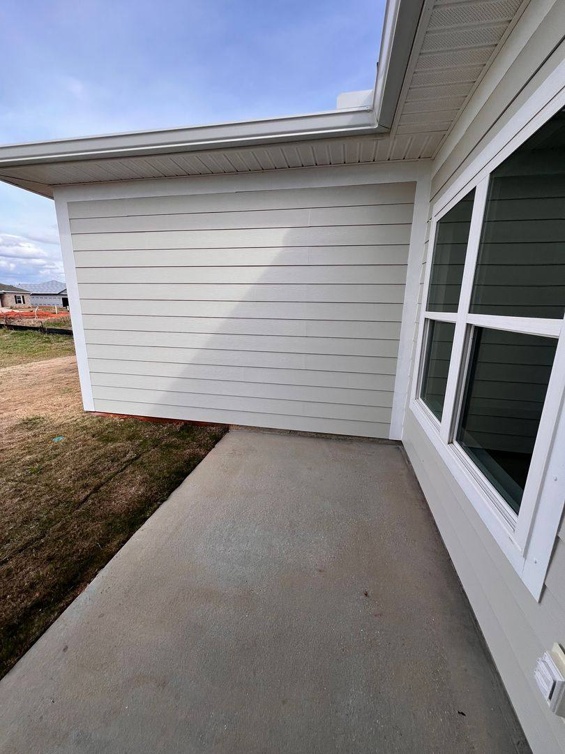 House for rent at 19617 Amberley Rd, Robertsdale, AL 36567