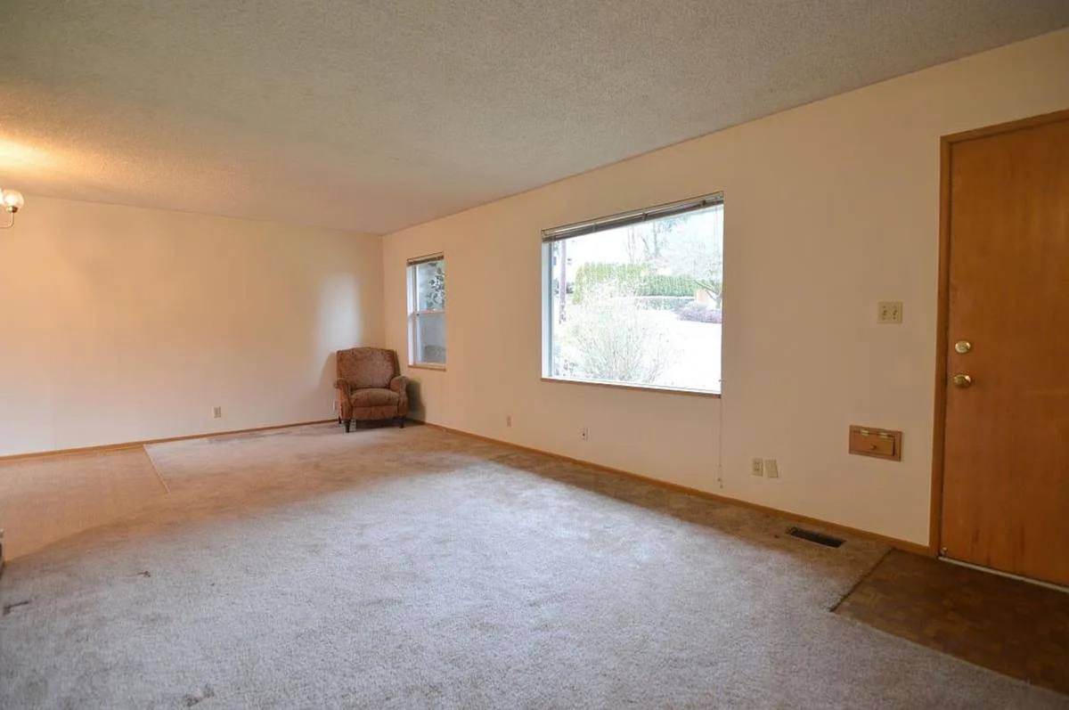 Apartment for rent at 3848 - 3850 SW Marigold St, Portland, OR 97219