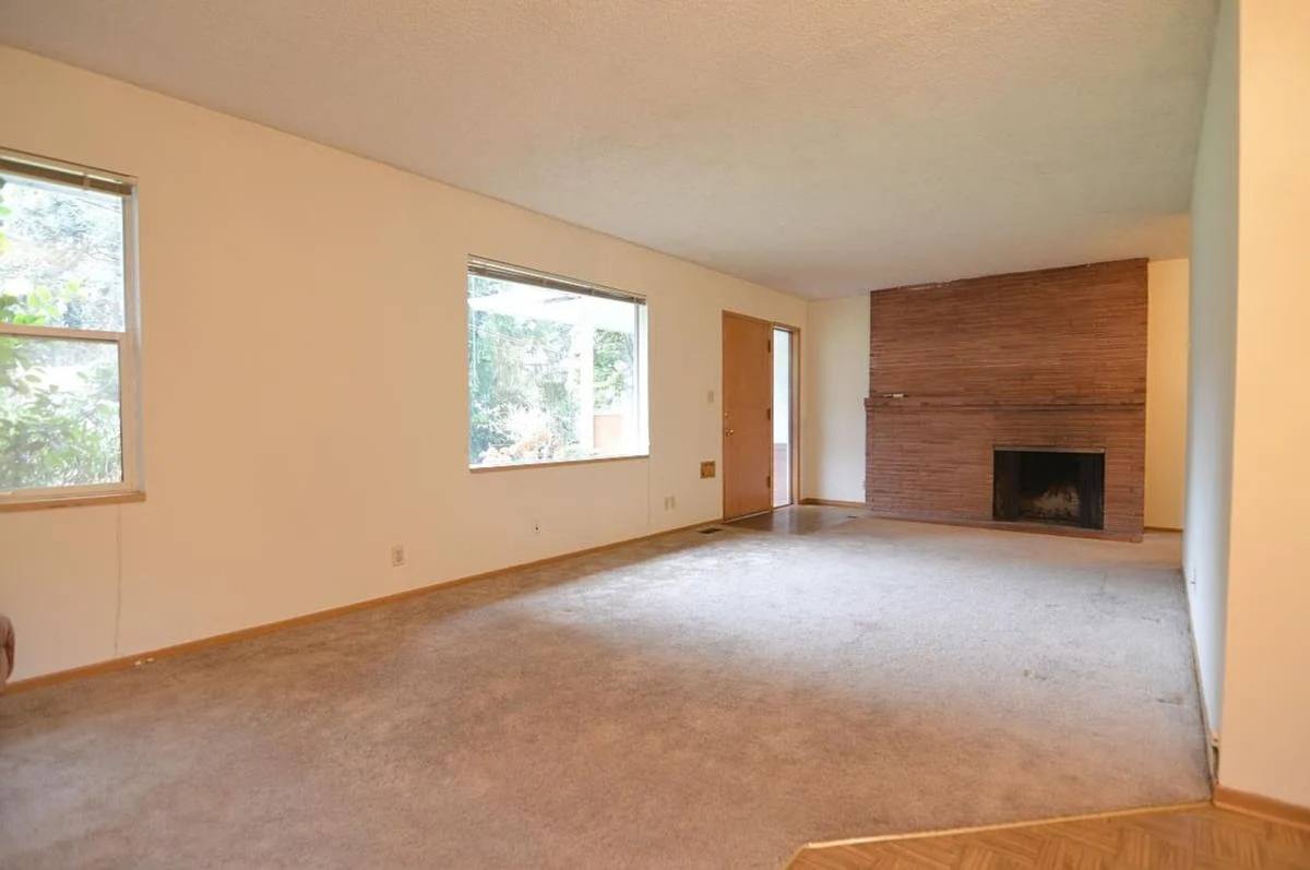 Apartment for rent at 3848 - 3850 SW Marigold St, Portland, OR 97219