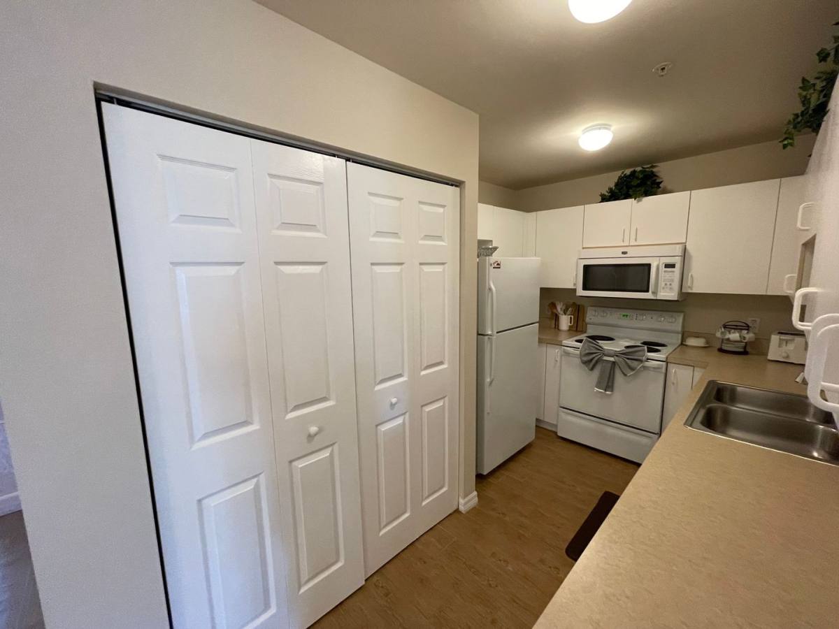 Apartment for rent at 519 Roma Court, Naples, FL 34110