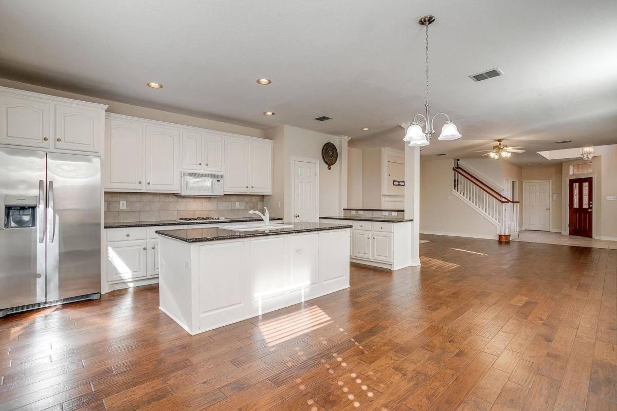 Townhouse for rent at 5505 El Campo Ave, Fort Worth, TX 76107