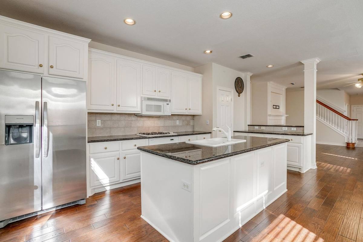 Townhouse for rent at 5505 El Campo Ave, Fort Worth, TX 76107