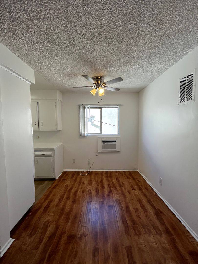 Apartment for rent at 524 E Cedar Ave, Burbank, CA 91501