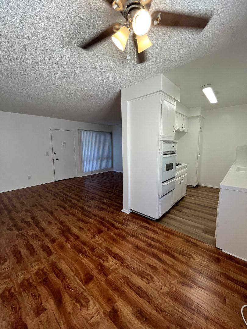 Apartment for rent at 524 E Cedar Ave, Burbank, CA 91501