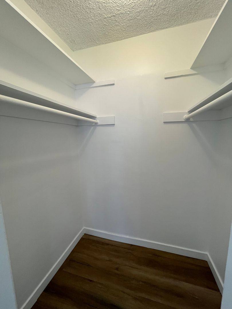 Apartment for rent at 524 E Cedar Ave, Burbank, CA 91501