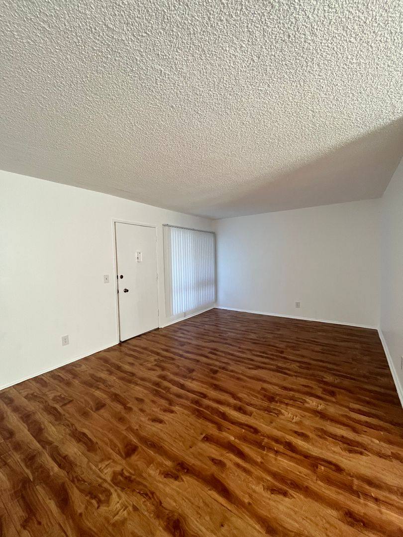 Apartment for rent at 524 E Cedar Ave, Burbank, CA 91501