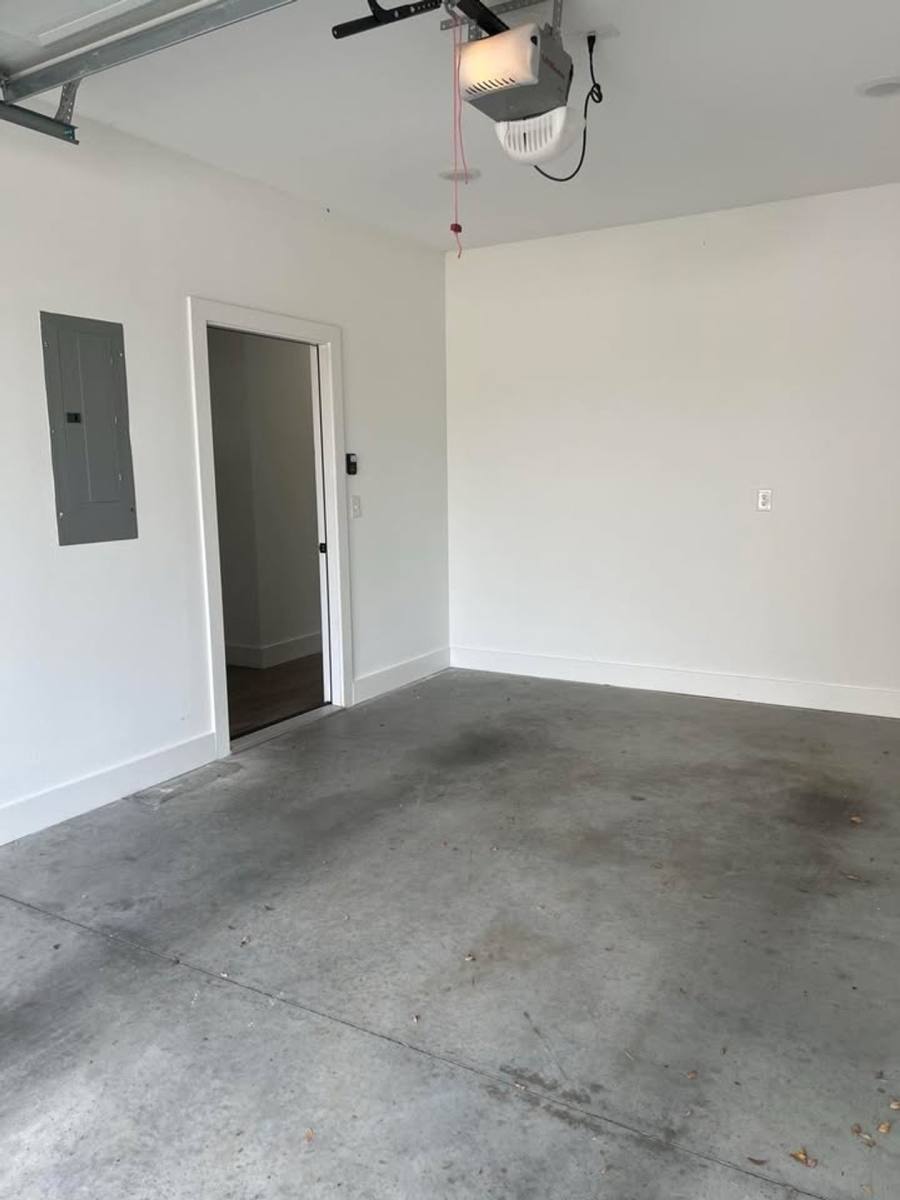 Townhouse for rent at 2nd St & NW Elm Tree Rd, Bentonville, AR 72712
