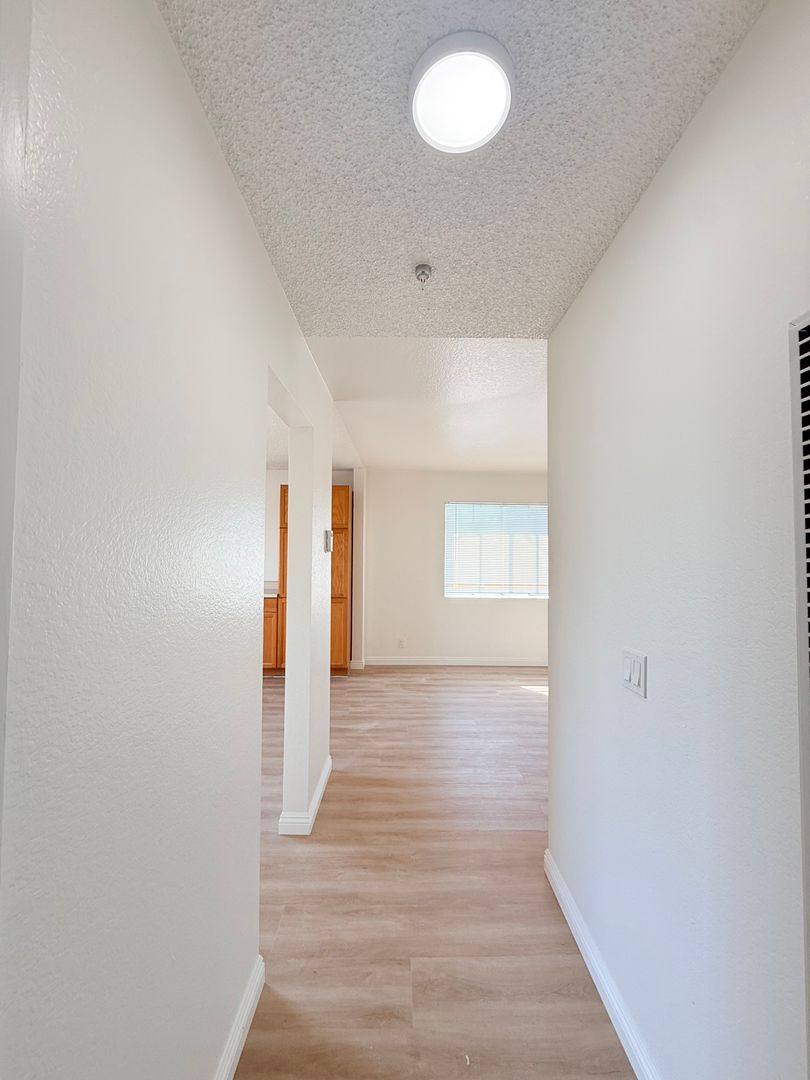 Apartment for rent at 12516 Cranbrook Ave, Hawthorne, CA 90250