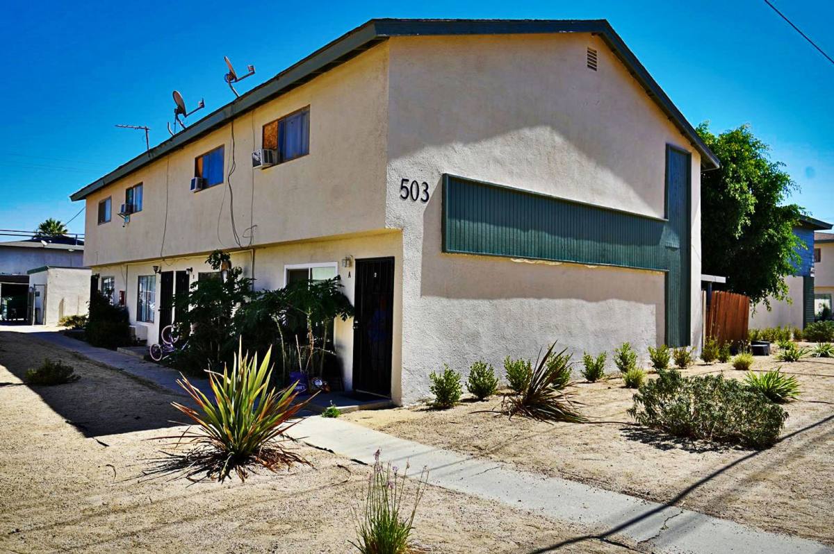 Apartment for rent at 461-587 River Rd, Corona, CA 92878