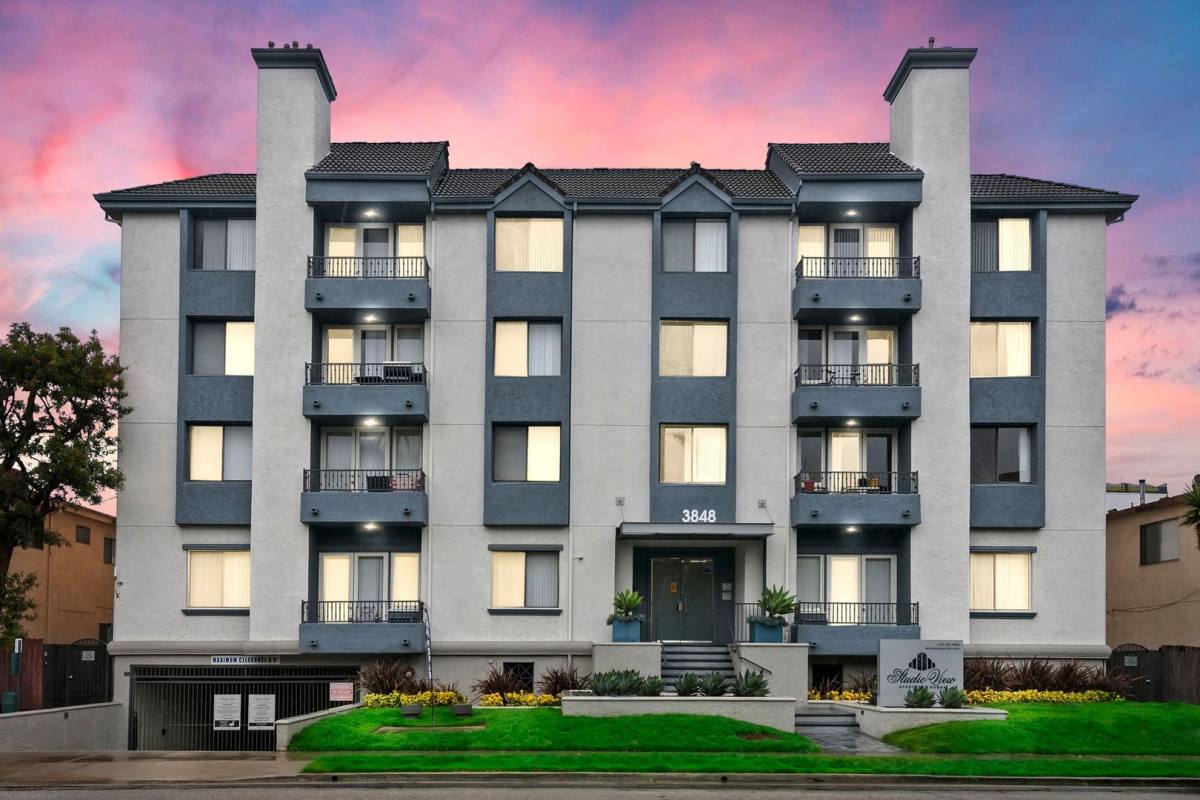 Apartment for rent at 3848 Mentone Ave, Culver City, CA 90232