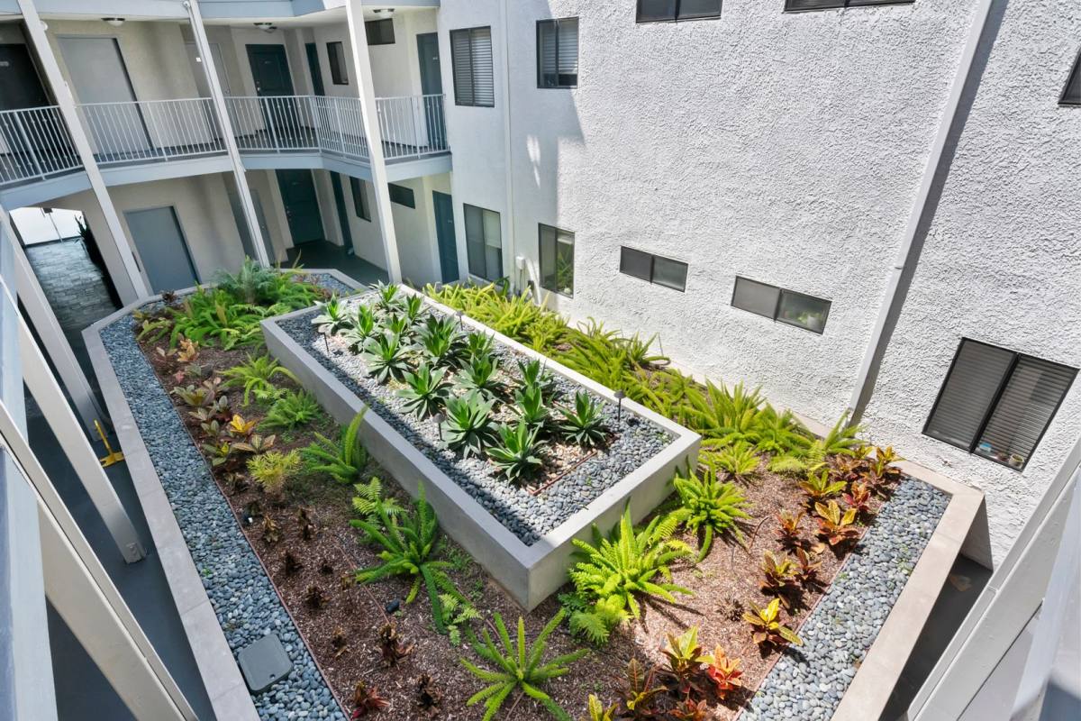 Apartment for rent at 3848 Mentone Ave, Culver City, CA 90232