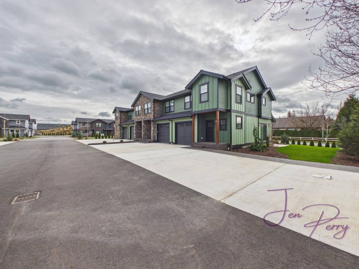 Apartment for rent at 2201 Dejong Dr, Lynden, WA 98264