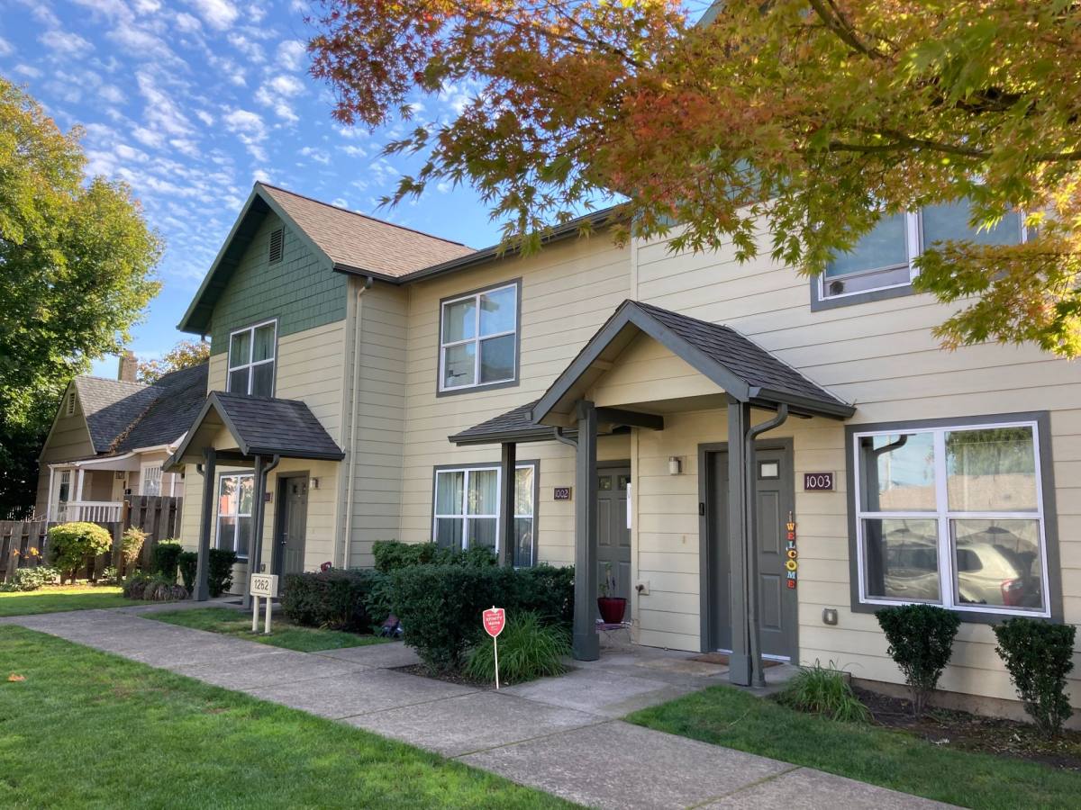 Apartment for rent at 1262-1286 Highland Ave, NE, Salem, OR 97301