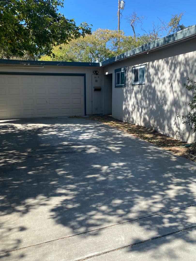 House for rent at 815 Chestnut Lane, Davis, CA 95616
