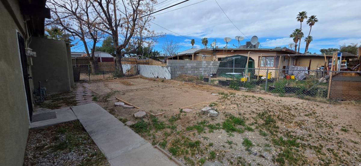Apartment for rent at 1309 Exley Ave, Las Vegas, NV 89104
