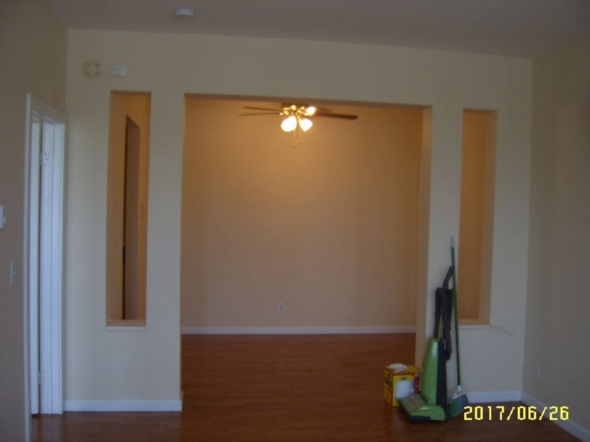 Apartment for rent at 815 E Denny Way, Seattle, WA 98122