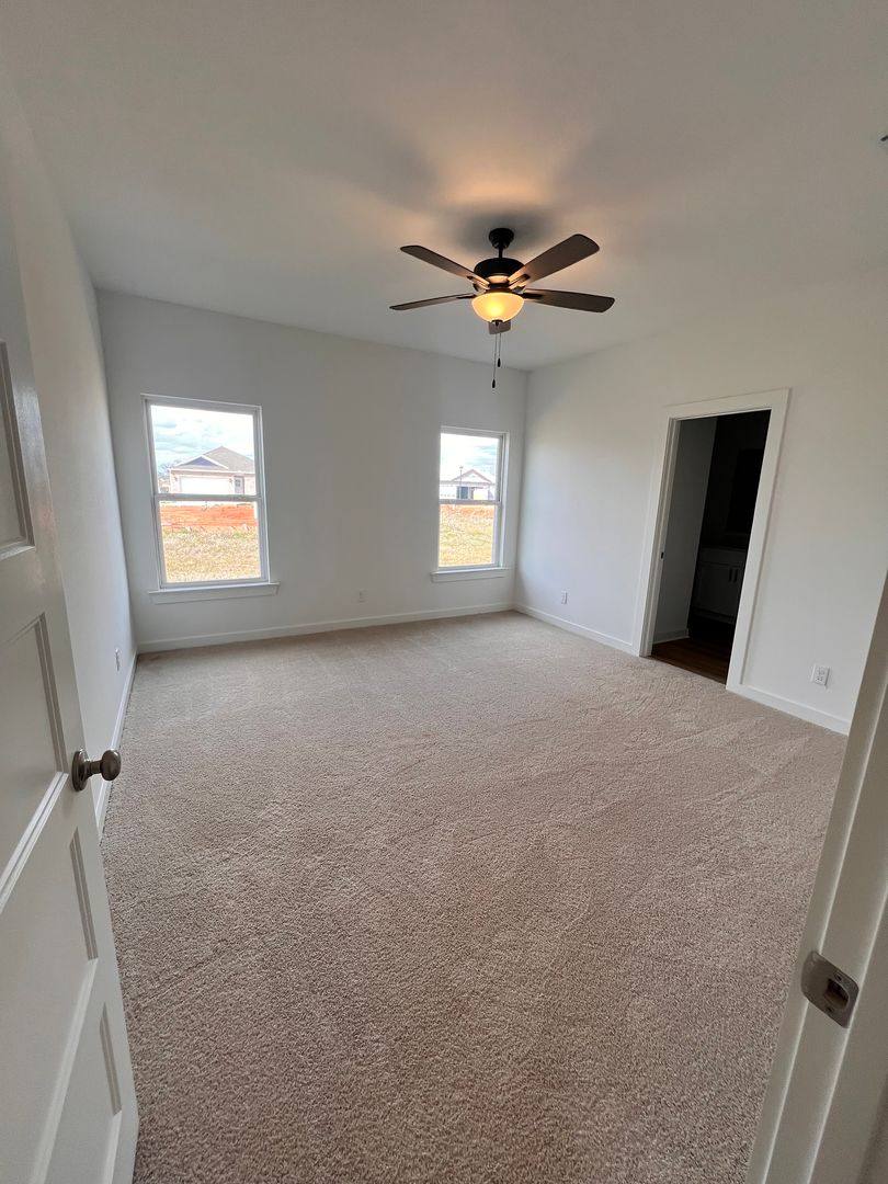 House for rent at 19641 Amberley Rd, Robertsdale, AL 36567