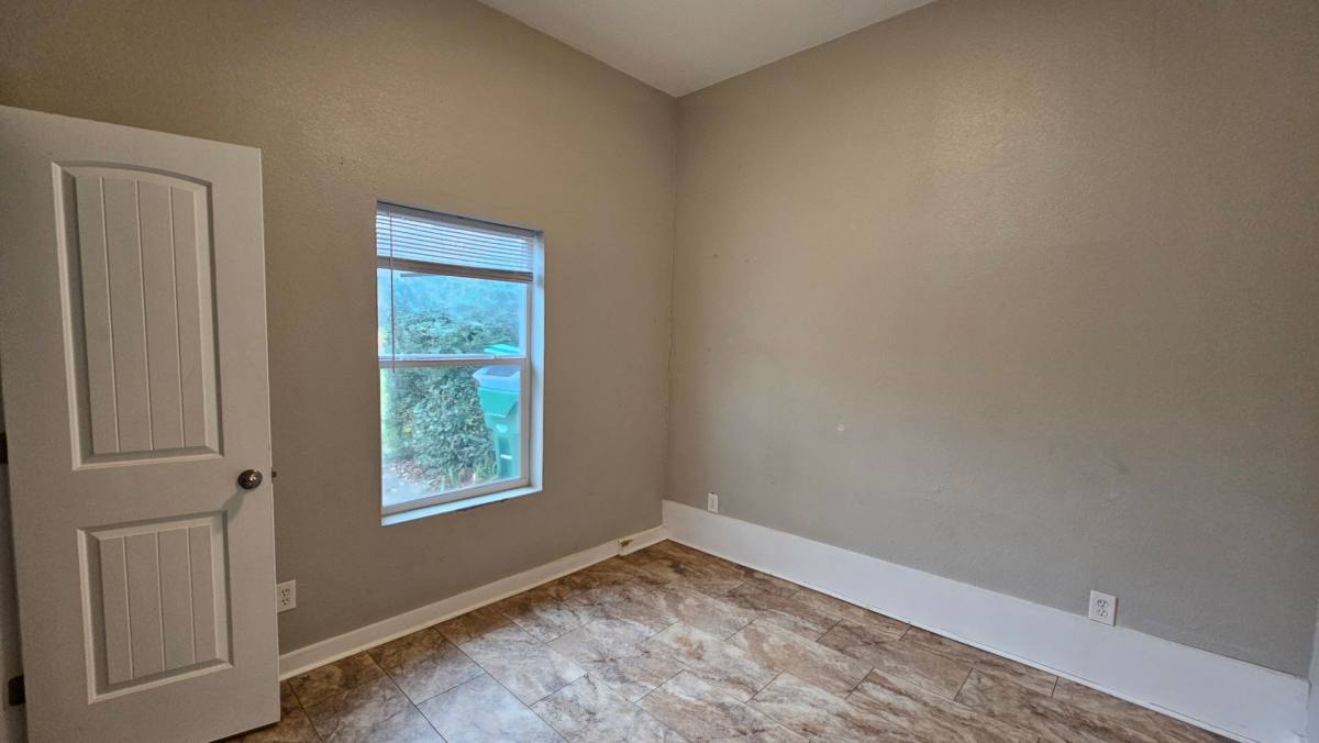 Apartment for rent at 2115 Glenwood Lane, Denton, TX 76209