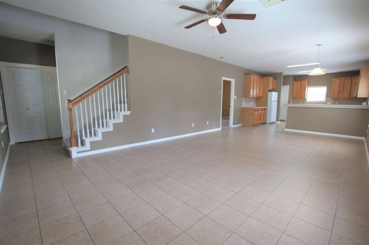 House for rent at 194 Davis St, Humble, TX 77338
