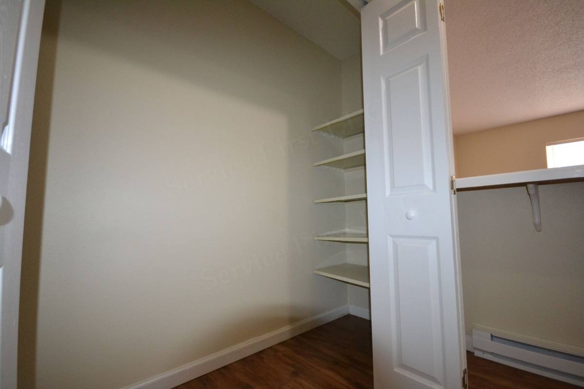 Apartment for rent at 912 N Walnut, Republic, MO 65738