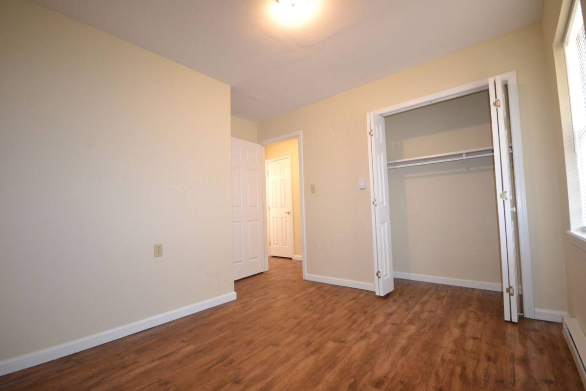 Apartment for rent at 912 N Walnut, Republic, MO 65738