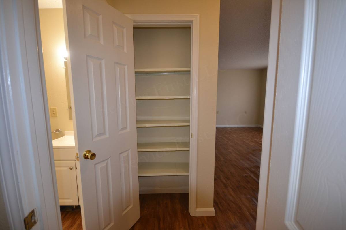 Apartment for rent at 912 N Walnut, Republic, MO 65738
