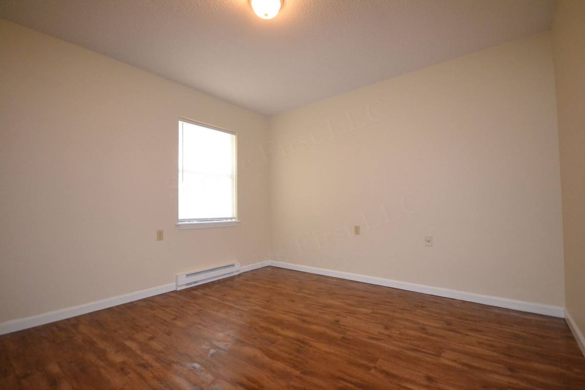 Apartment for rent at 912 N Walnut, Republic, MO 65738