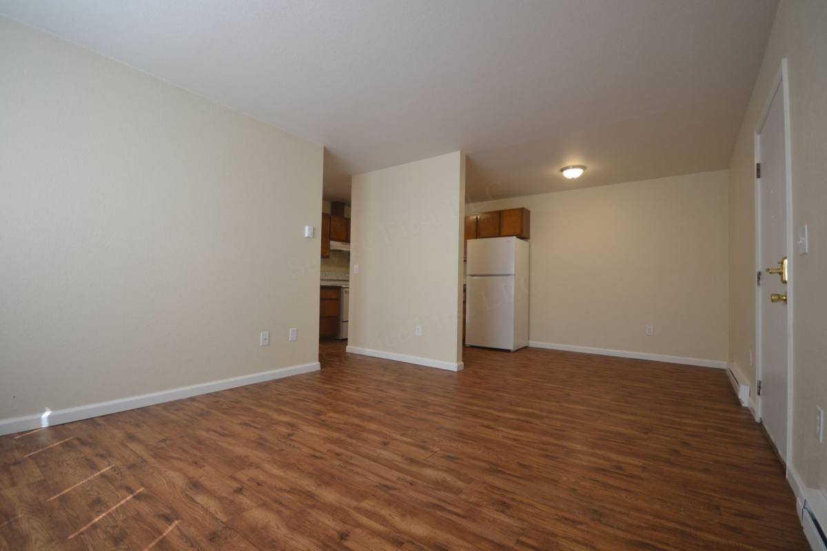 Apartment for rent at 511 Church St, Marshfield, MO 65706