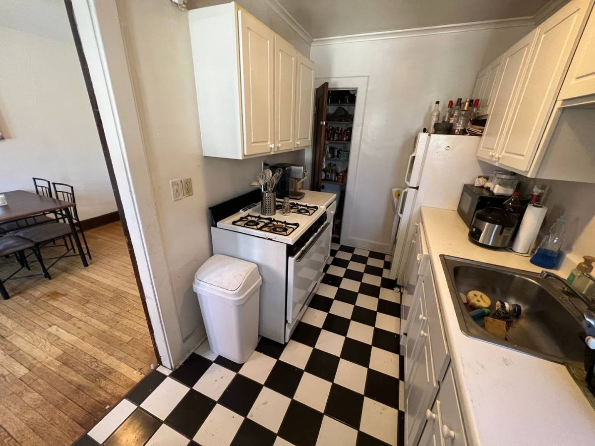 Apartment for rent at 3237 N Oakland Ave, Milwaukee, WI 53211