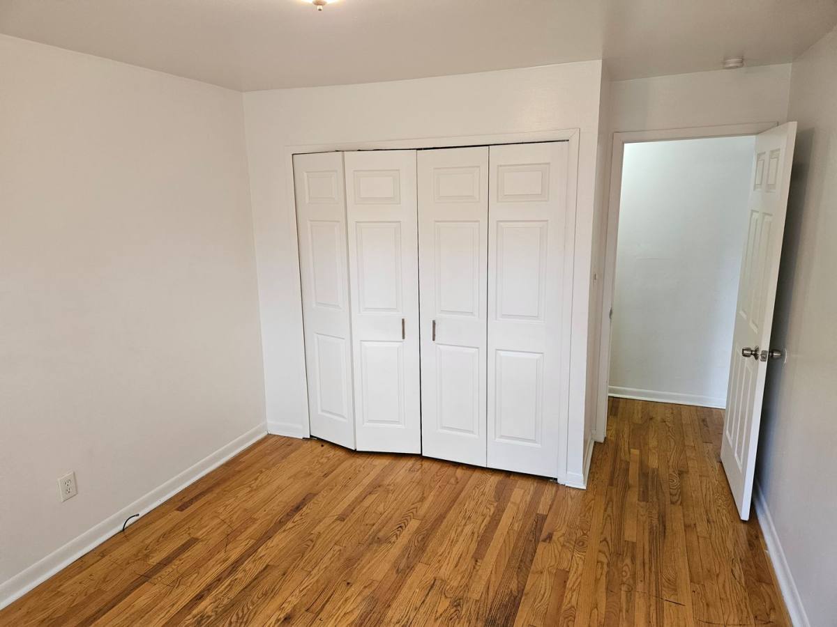 Apartment for rent at 800 Montie Rd, Lincoln Park, MI 48146