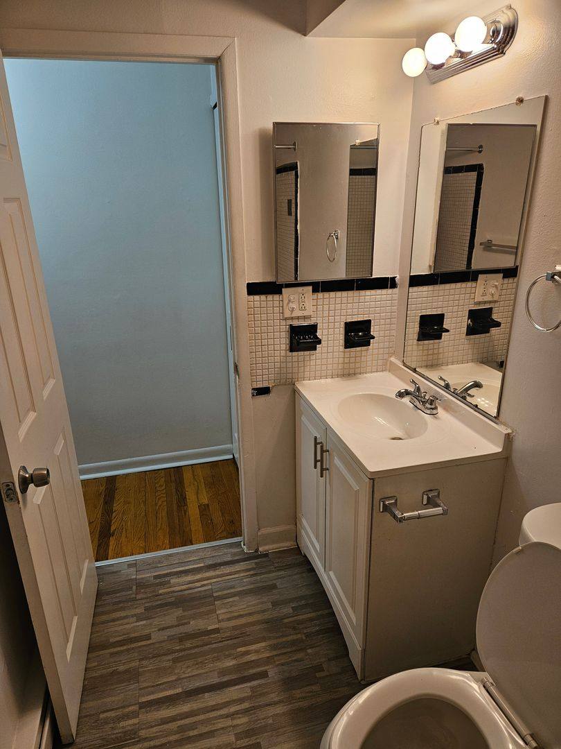 Apartment for rent at 800 Montie Rd, Lincoln Park, MI 48146