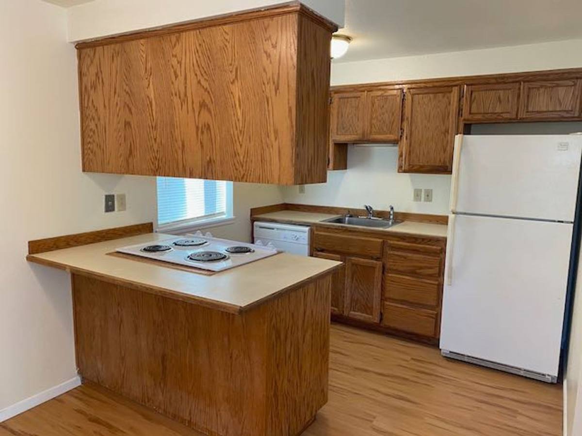 Apartment for rent at 752 SE 4th St, Toledo, OR 97391