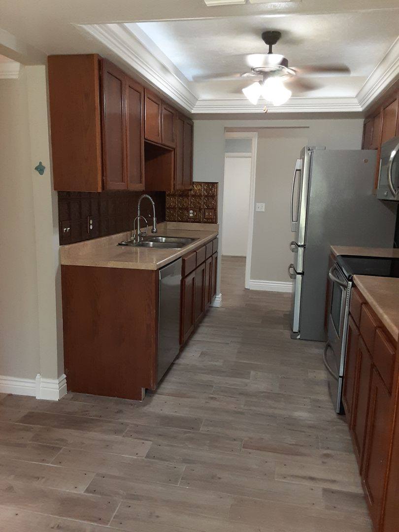 House for rent at 5619 Colonial Oaks Blvd, Sarasota, FL 34232