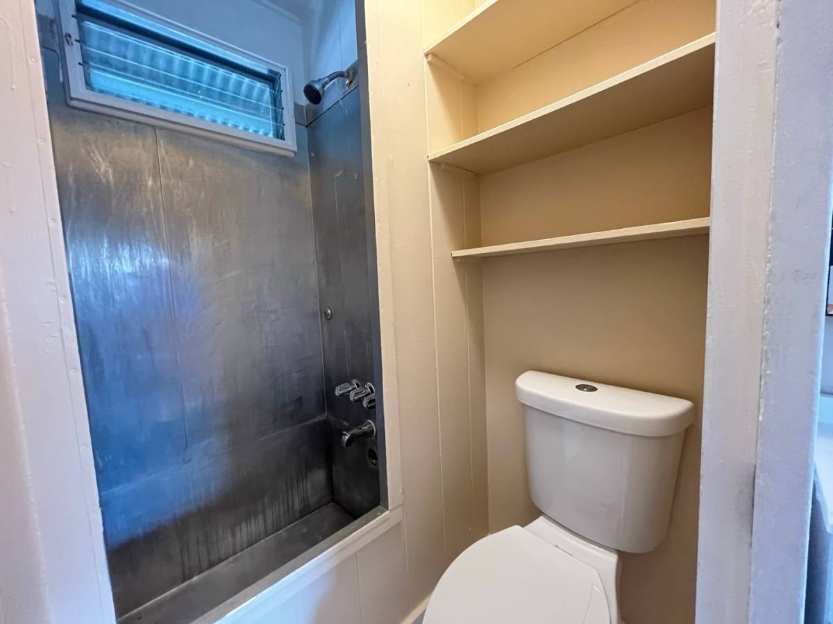 Apartment for rent at 266 N School St, Honolulu, HI 96817