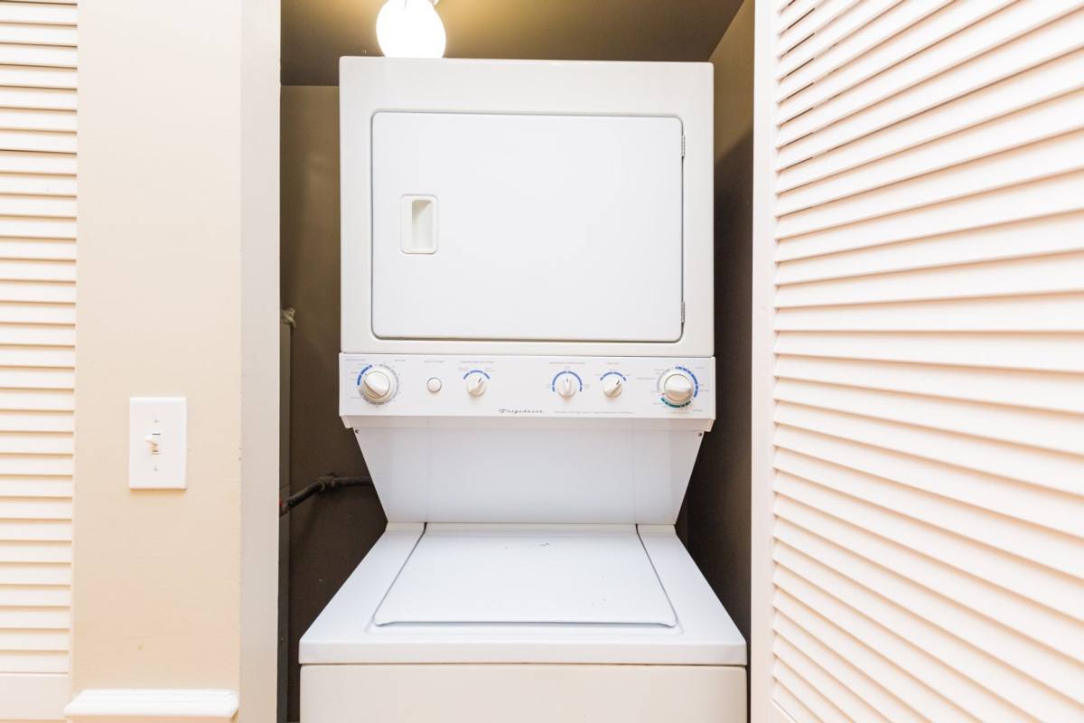 Apartment for rent at 1638-46 W Greenleaf Ave, Chicago, IL 60626