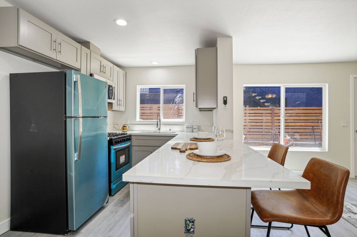 Apartment for rent at 4553 Texas St, San Diego, CA 92116