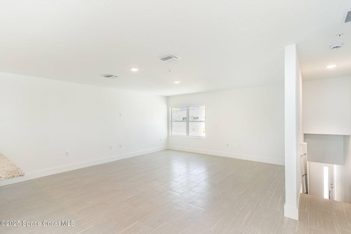 Apartment for rent at 1625 Par St, Palm Bay, FL 32905