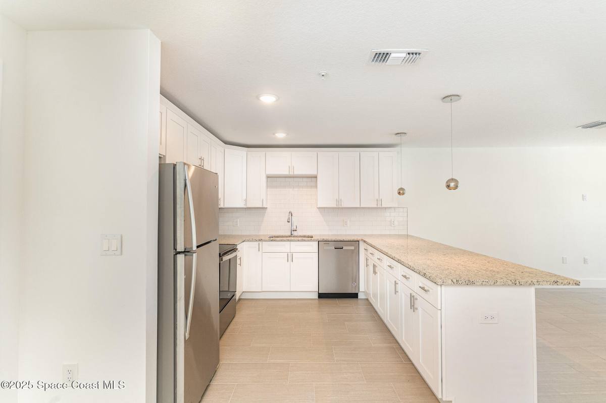 Apartment for rent at 1625 Par St, Palm Bay, FL 32905