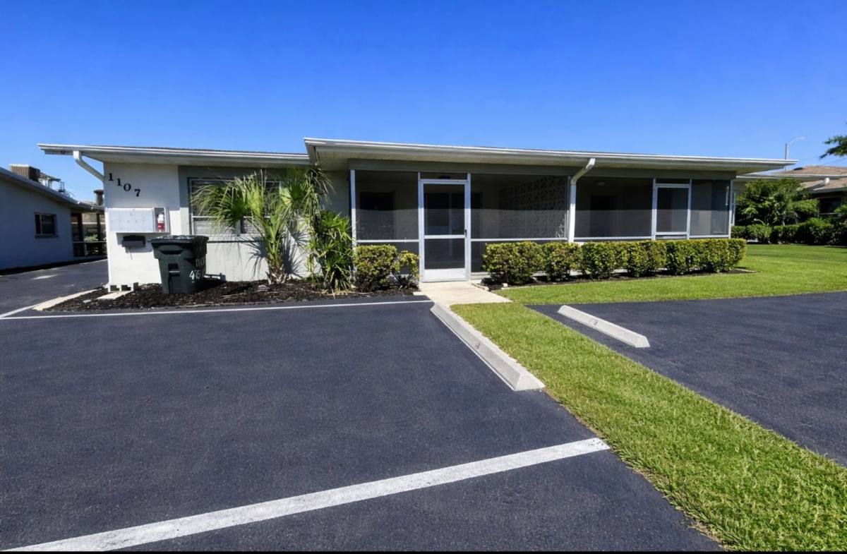 Apartment for rent at 1103 1107 SE, Cape Coral, FL 33904