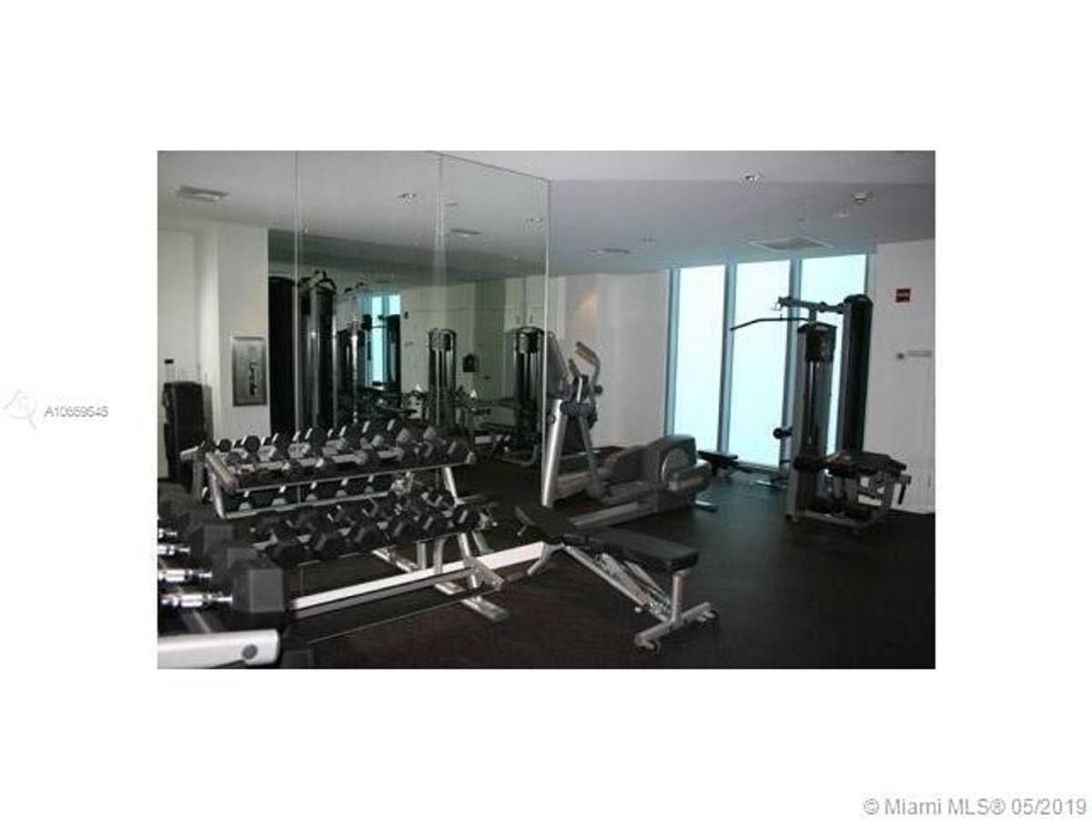 Apartment for rent at 17315 Collins Ave, North Miami Beach, FL 33160
