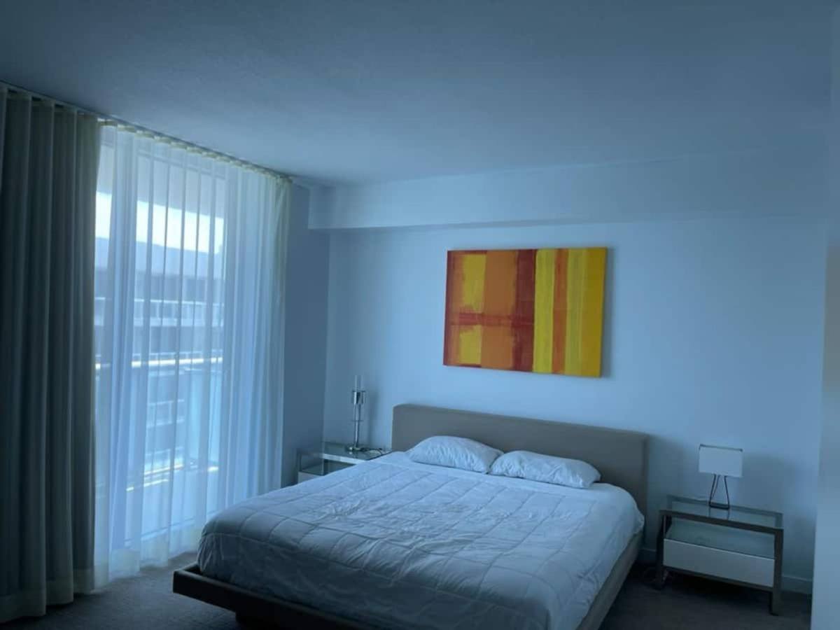 Apartment for rent at 17315 Collins Ave, North Miami Beach, FL 33160