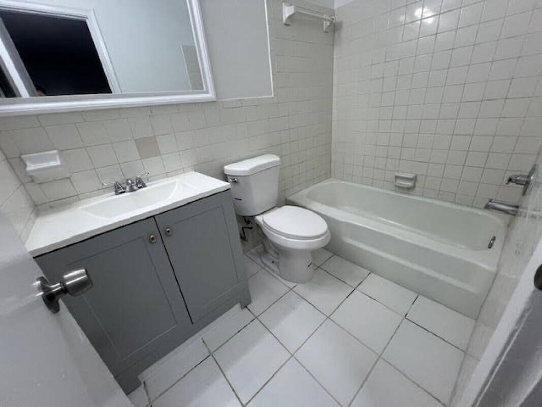 Apartment for rent at 1200 S Broadway #209, Lake Worth, FL 33462