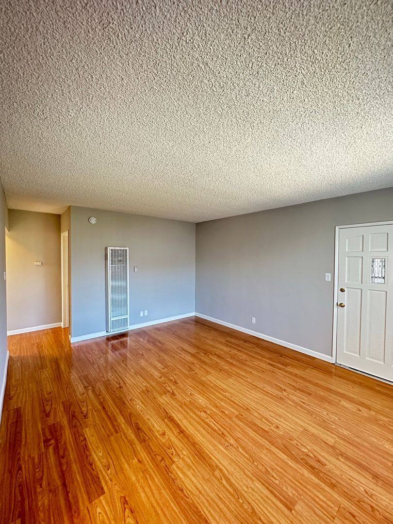 Apartment for rent at 9462 Oak St, Bellflower, CA 90706