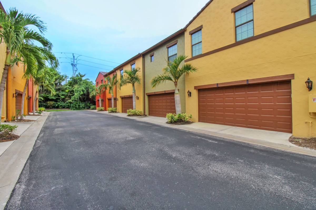 House for rent at 9054 Capistrano St N, Naples, FL 34113