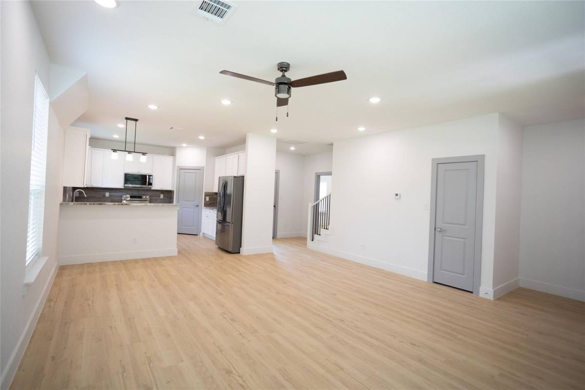 Apartment for rent at 3817 Winfield Ave, Fort Worth, TX 76109