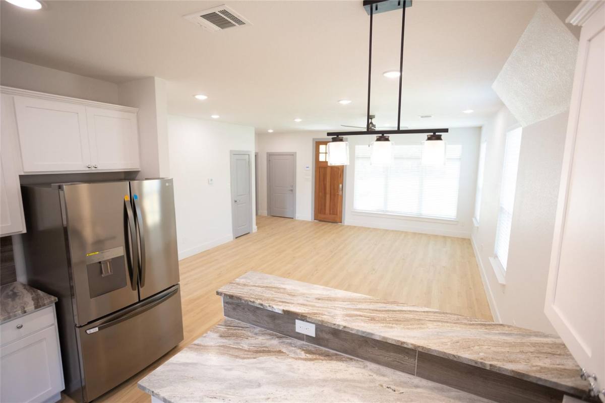 Apartment for rent at 3817 Winfield Ave, Fort Worth, TX 76109